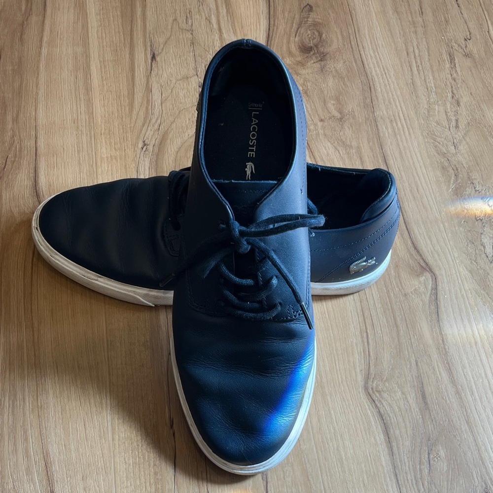 Lacoste Men's Navy Blue Lace-Up Sneakers 👟